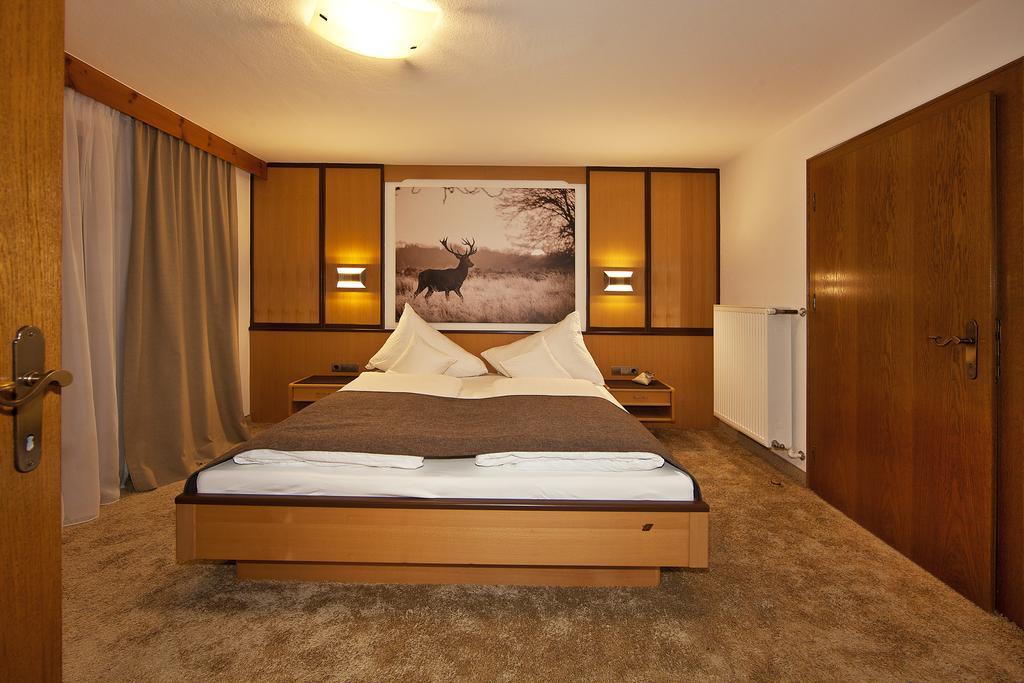 Klassische Suite mit Balkon